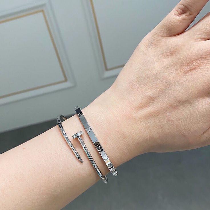 NEGL ARMBAND TYNN | SØLV